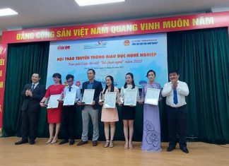 NGƯỜI ME GIÀNH GIẢI NHẤT THI VIẾT VỀ NGHỀ: TÔI SUÝT “BÓP NÁT” ĐAM MÊ CỦA CON
